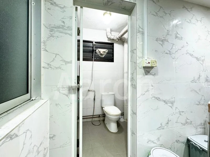 Common Room (HDB) for Rent in  159 Bedok South Avenue 3 - Image 4
