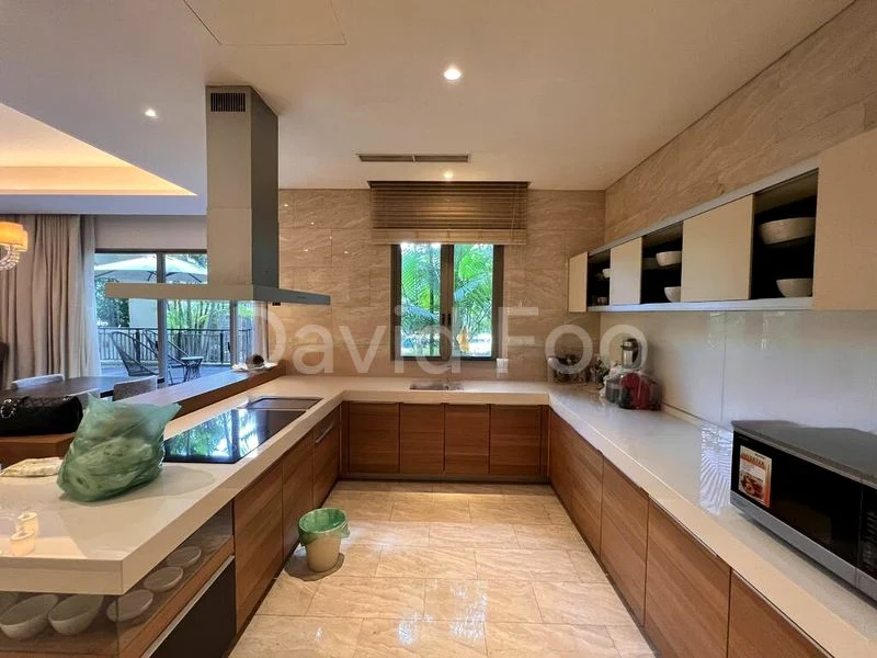 5 Bed Apartment (Condo) for Sale in  Bishopsgate Residences - Image 2