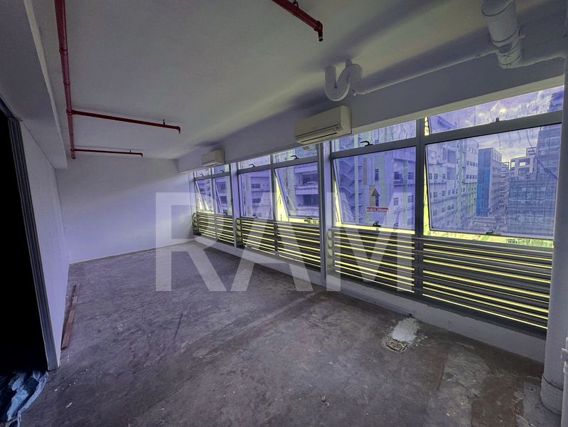 Light Industrial (B1) for Rent in Ys-One - Image 6