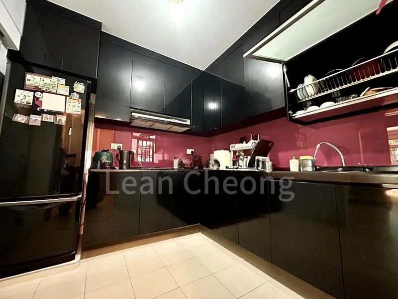 Premium HDB for Sale in 271B Sengkang Central - Image 10