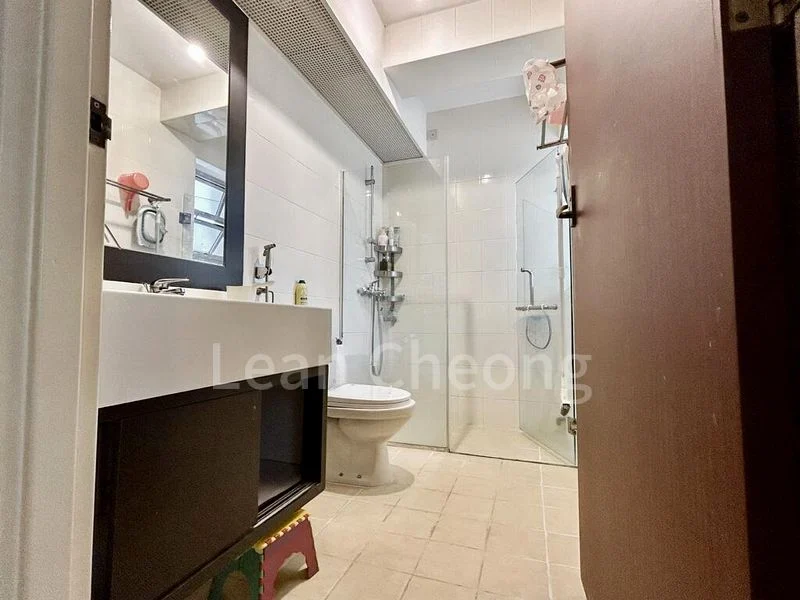 Premium HDB for Sale in 271B Sengkang Central - Image 14