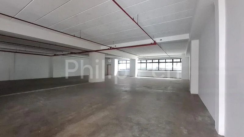 Light Industrial (B1) for Rent: Ground Floor Unit, Easy Loading, High-Traffic, City Fringe Location - Image 3