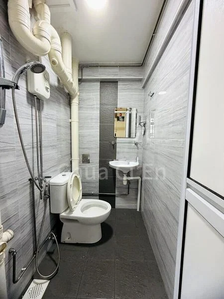 2 Room (2I) HDB for Rent in  2 Jalan Bukit Ho Swee - Image 2