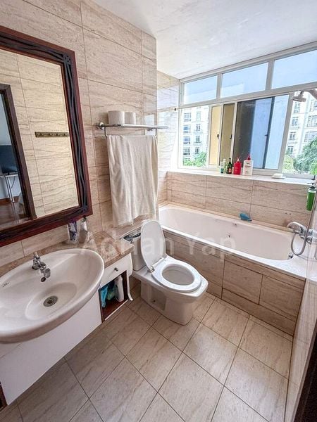 3 Bed Condo for Sale in  Casablanca - Image 5