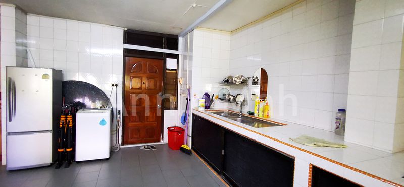 Master Room (Condo) for Rent in  Lorong 9 Geylang - Image 7