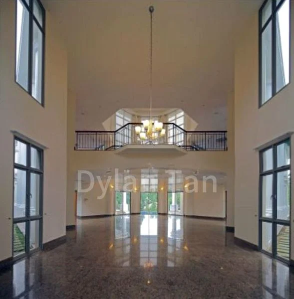 6 Bed Bungalow (Landed) for Rent in  Villas Holland - Image 1