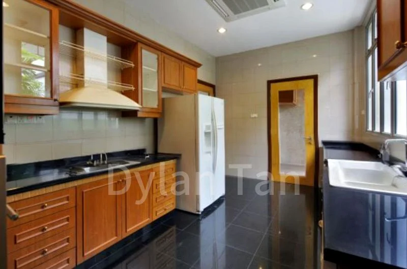 6 Bed Bungalow (Landed) for Rent in  Villas Holland - Image 3