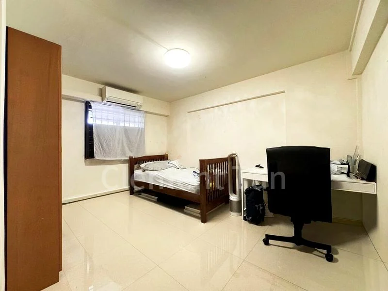 3 Room (3I) HDB for Sale in  19 Ghim Moh Road - Image 4