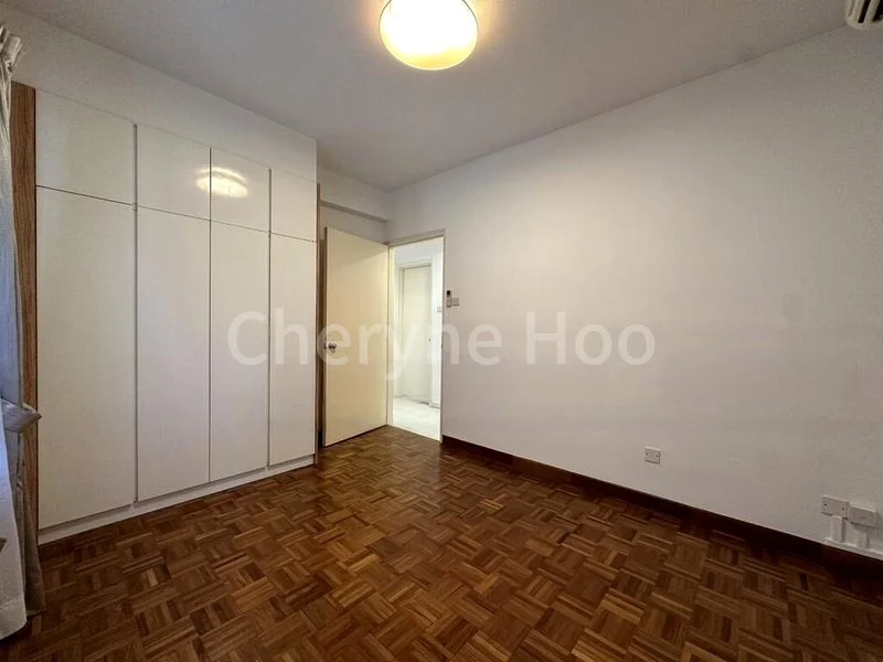 4 Bed Condo for Rent in  Parkway View - Image 5