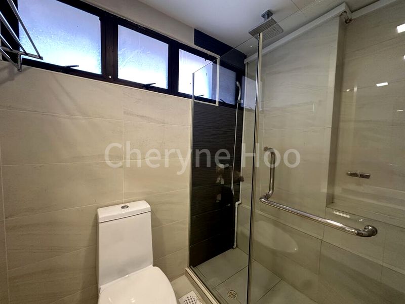 4 Bed Condo for Rent in  Parkway View - Image 6