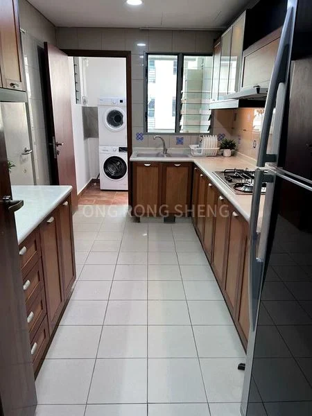 Common Room (Condo) for Rent in  Sunhaven - Image 7