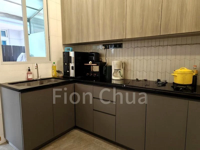 5 Bed Terraced House (Landed) for Sale in  Rosyth Road - Image 3