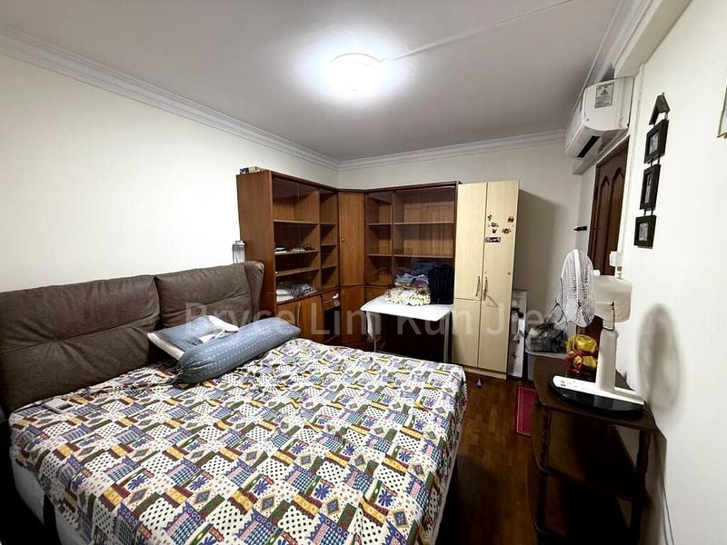 Jumbo HDB for Rent in  311 Woodlands Street 31 - Image 2