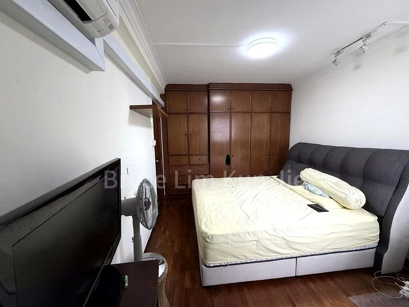 Jumbo HDB for Rent in  311 Woodlands Street 31 - Image 4