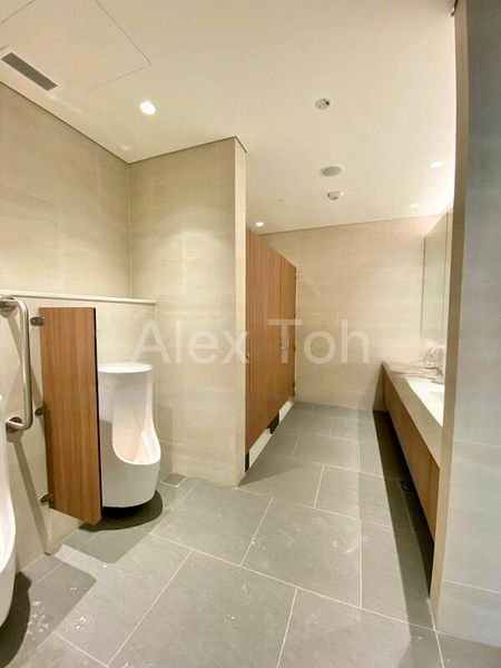 Woods Square Retail Shop for Sale - Image 11