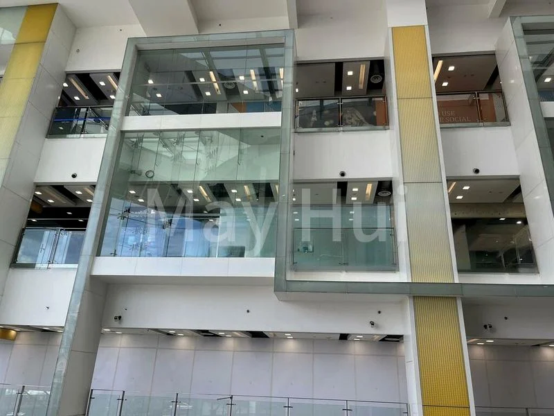 Food & Beverage for Rent: Shopping Mall, Singapore River, Clarke Quay, MRT Station - Image 1