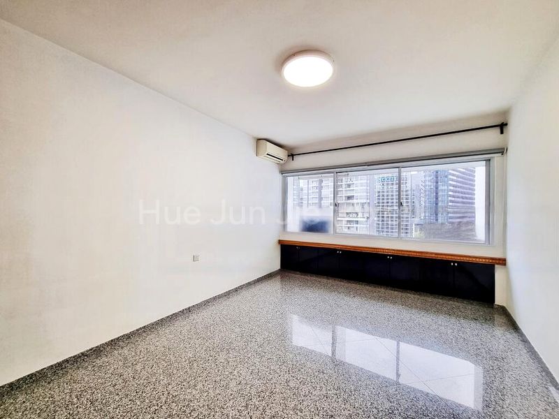 4 Bed Apartment (Condo) for Sale in Cairnhill Plaza - Image 4