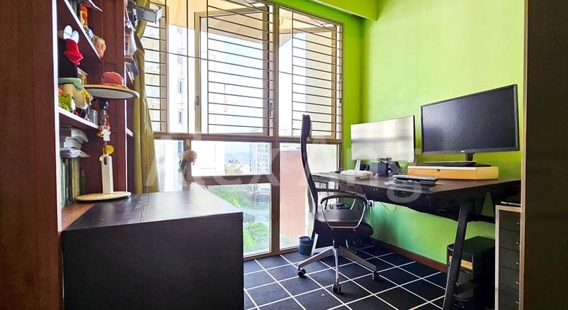 3 Bed Executive Condo for Rent in  Sea Horizon - Image 3