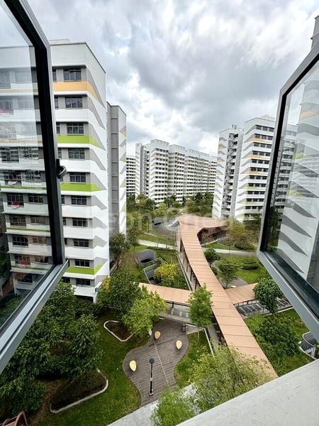 Common Room (HDB) for Rent in  Tampines Street 61 - Image 3