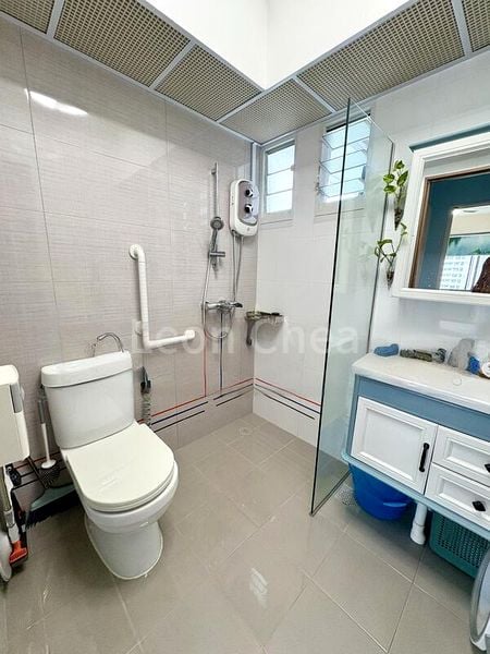 Common Room (HDB) for Rent in  Tampines Street 61 - Image 4