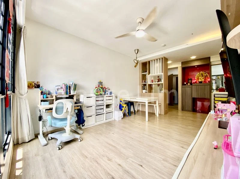 4 Room (4A) HDB for Sale in  115A Alkaff Crescent - Image 2