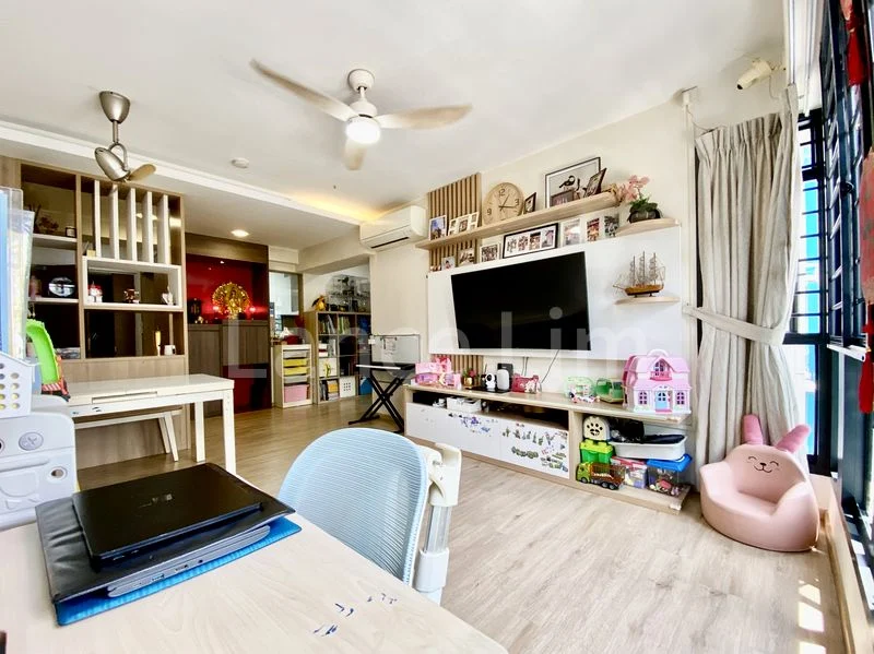 4 Room (4A) HDB for Sale in  115A Alkaff Crescent - Image 1