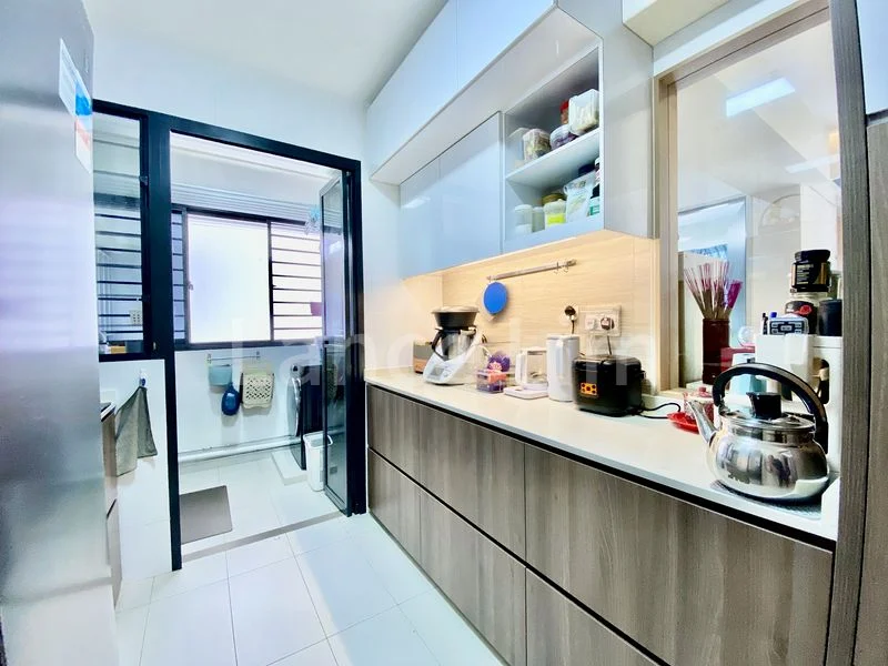 4 Room (4A) HDB for Sale in  115A Alkaff Crescent - Image 6