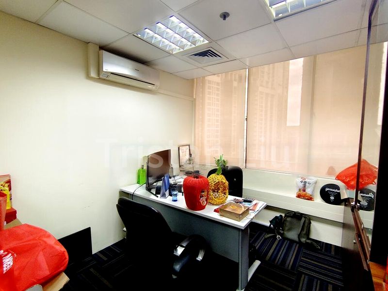 Office for Rent: International Plaza - Image 1