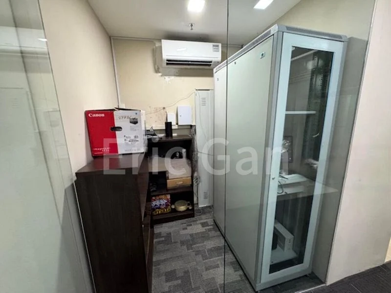 Light Industrial (B1) for Rent: Focus One - Image 11