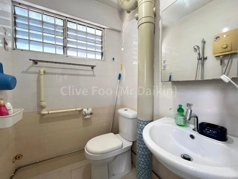 Room (HDB) for Rent in  242 Bukit Batok East Avenue 5 - Image 6