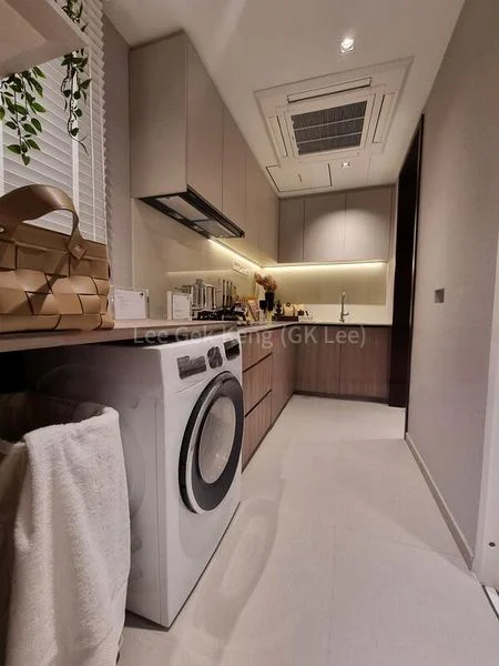 4 Bed Executive Condo for Sale in Tenet - Image 8