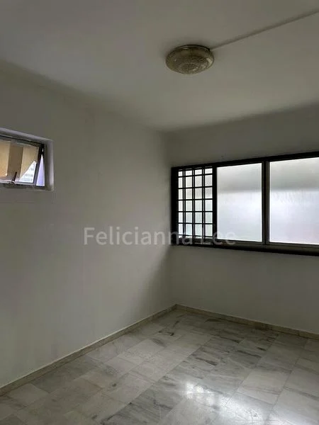 Common Room (HDB) for Rent in  421 Choa Chu Kang Avenue 4 - Image 3