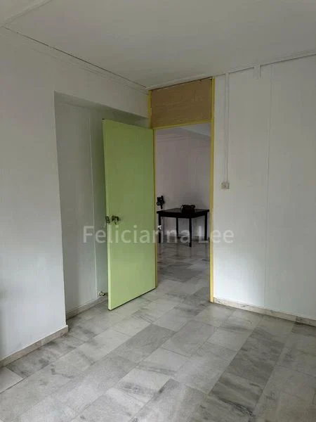 Common Room (HDB) for Rent in  421 Choa Chu Kang Avenue 4 - Image 2