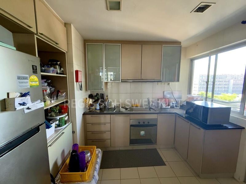 3 Bed Condo for Rent in  Grandeur 8 - Image 11