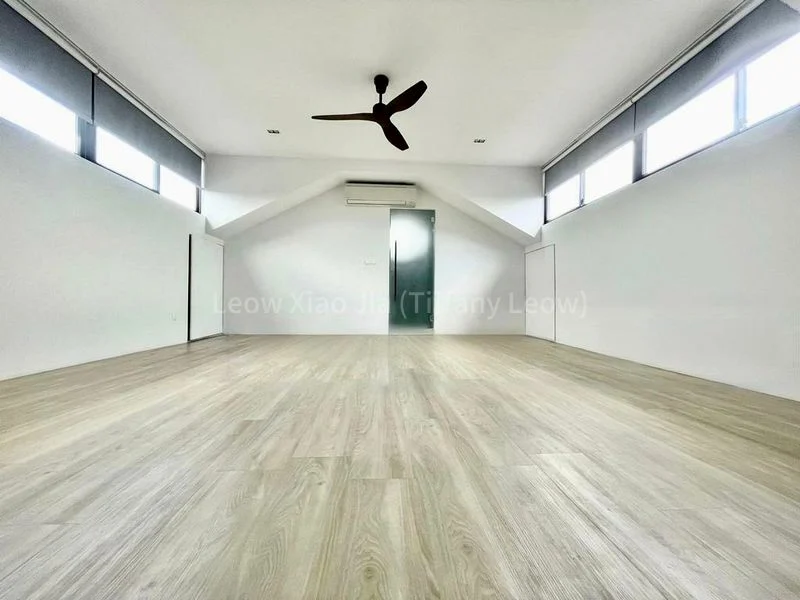 8 Bed Bungalow (Landed) for Rent in  Chuan Garden - Image 2