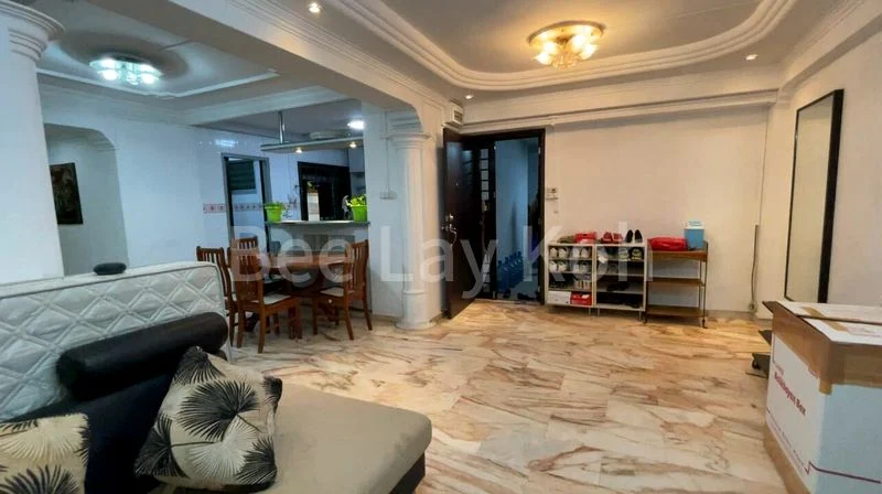 5 Room (5I) HDB for Rent in  382 Tampines Street 32 - Image 1