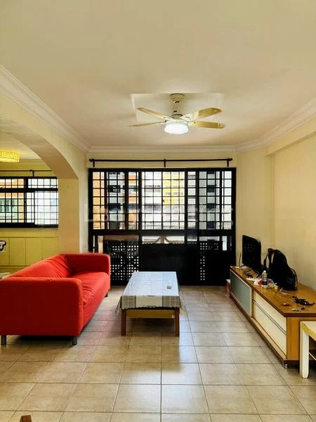 5 Room (5I) HDB for Rent in 711 Tampines Street 71 - Image 1