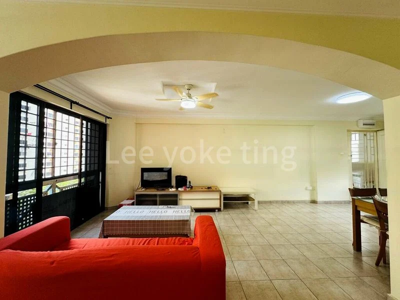 5 Room (5I) HDB for Rent in 711 Tampines Street 71 - Image 4