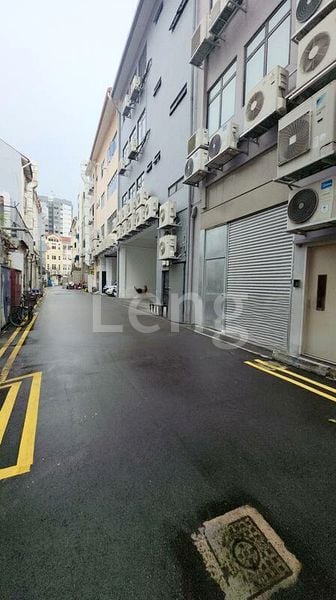 Shop / Shophouse for Rent: Inexpensive Shophouse along Sam Leong Road - Image 2