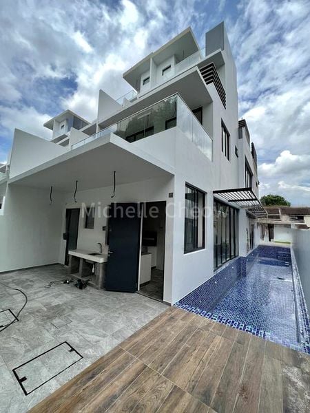 5 Bed Semi-Detached House (Landed) for Sale in  Sembawang Road - Image 1