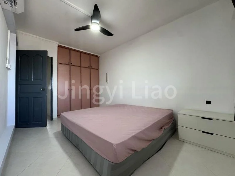 Common Room (HDB) for Rent in  307 Serangoon Avenue 2 - Image 5