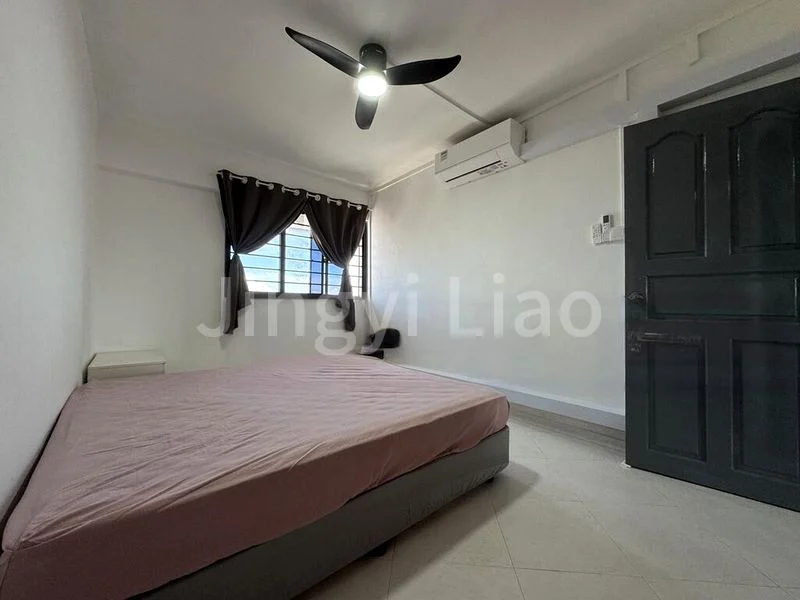 Common Room (HDB) for Rent in  307 Serangoon Avenue 2 - Image 2
