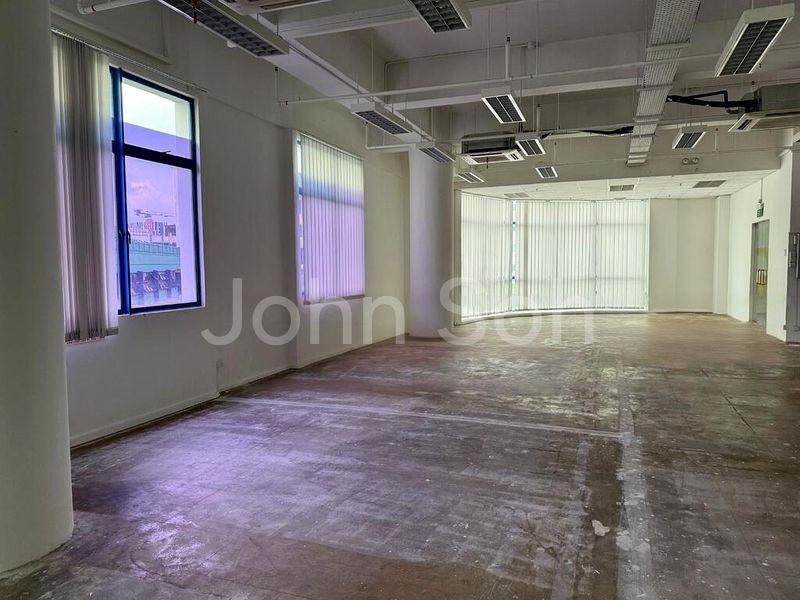 Light Industrial (B1) for Rent: Teo Industrial Building - Image 2