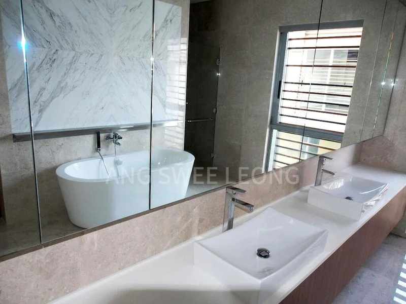 4 Bed Bungalow (Landed) for Rent in  Braddell Heights Estate - Image 6