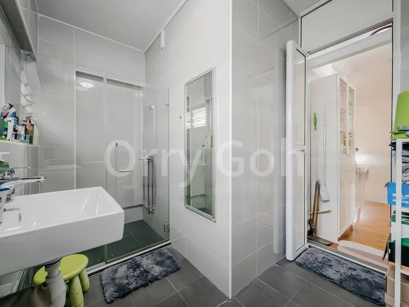 Maisonette HDB for Sale in  108 Pasir Ris Street 12 - Image 10