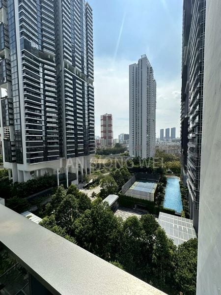3 Bed Condo for Sale in  Echelon - Image 4