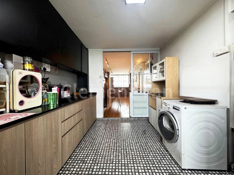 3 Room (3I) HDB for Sale in  4 Ghim Moh Road - Image 7