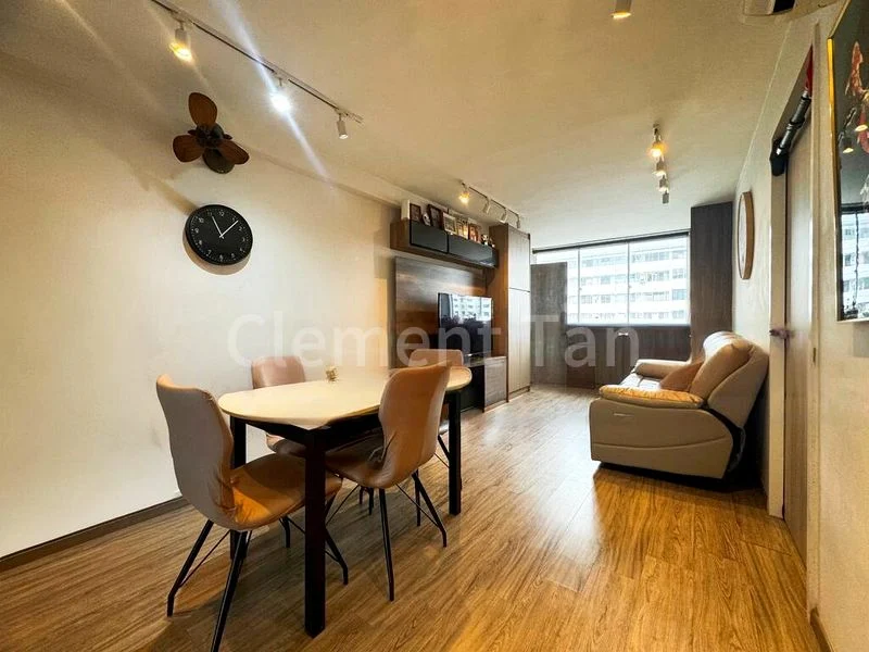 3 Room (3I) HDB for Sale in  4 Ghim Moh Road - Image 2