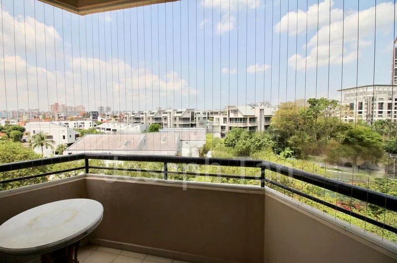 3 Bed Condo for Sale in  Bayshore Park - Image 12