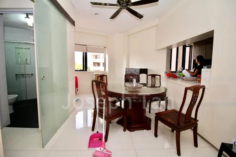 3 Bed Condo for Sale in  Bayshore Park - Image 10